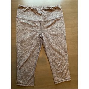Victoria’s Secret Cropped Legging - size medium